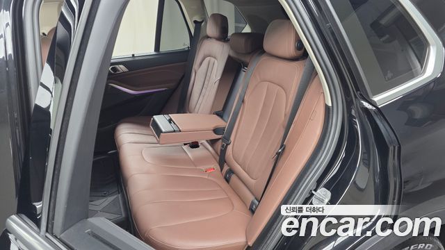 BMW X5 (G05) xDrive 45e xLine 2022 — фото 12