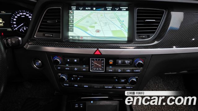 Genesis G80 3.3 T-GDI AWD Sport 2017 — фото 14