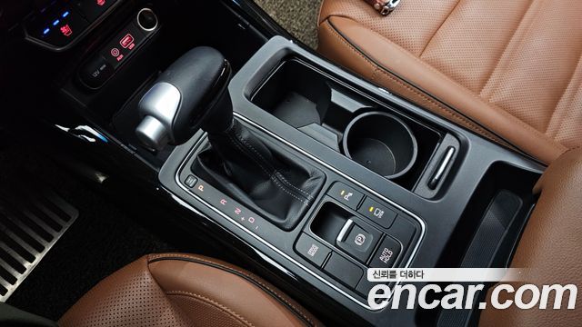 Kia Sorento Gasoline 2.0 Turbo 2WD Master Special 2020 — фото 9