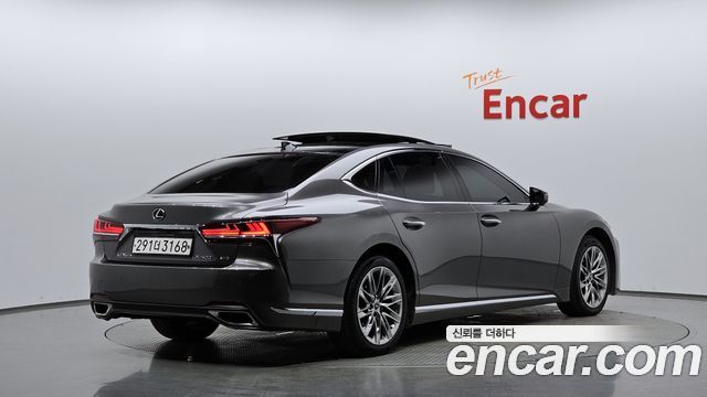Lexus LS500 (V) 3.5 Luxury AWD 2020 — фото 2