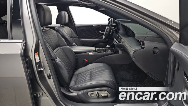 Lexus LS500 (V) 3.5 Luxury AWD 2020 — фото 11
