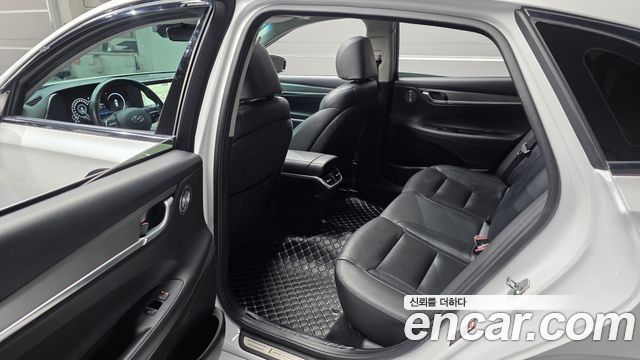 Hyundai Grandeur (IG) 2.5 Premium Choice 2020 — фото 20