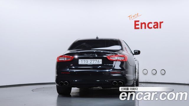 Maserati Quattroporte S Q4 3.0 V6 Gransport 2017 — фото 4