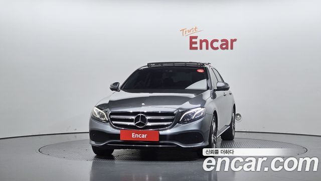 Mercedes-Benz E-Class (W213) E300 4MATIC Avnatgarde 2017 — фото 3