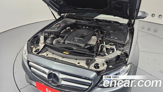 Mercedes-Benz E-Class (W213) E300 4MATIC Avnatgarde 2017 — фото 6