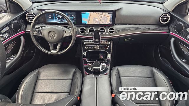 Mercedes-Benz E-Class (W213) E300 4MATIC Avnatgarde 2017 — фото 7