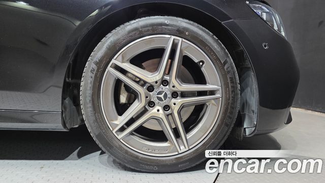 Mercedes-Benz E-Class (W213) E250 AMG Line 2023 — фото 21