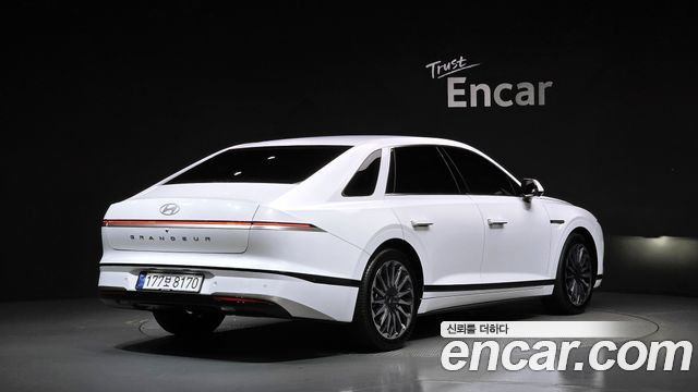 Hyundai Grandeur (GN7) 2.5 Gasoline  2WD Caligraphy 2027 — фото 2