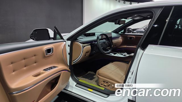Hyundai Grandeur (GN7) 2.5 Gasoline  2WD Caligraphy 2027 — фото 10