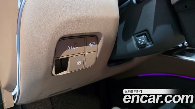 Hyundai Grandeur (GN7) 2.5 Gasoline  2WD Caligraphy 2027 — фото 20