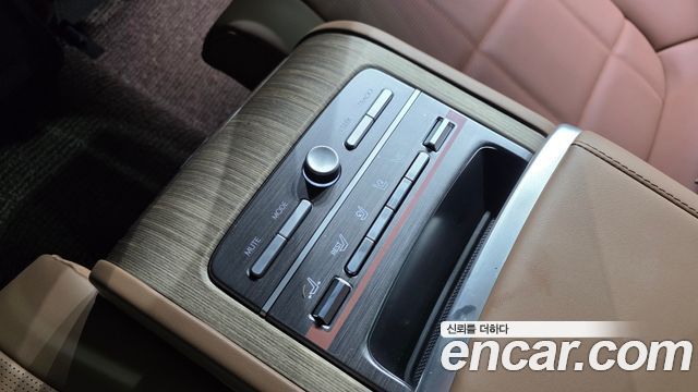 Hyundai Grandeur (GN7) 2.5 Gasoline  2WD Caligraphy 2027 — фото 37