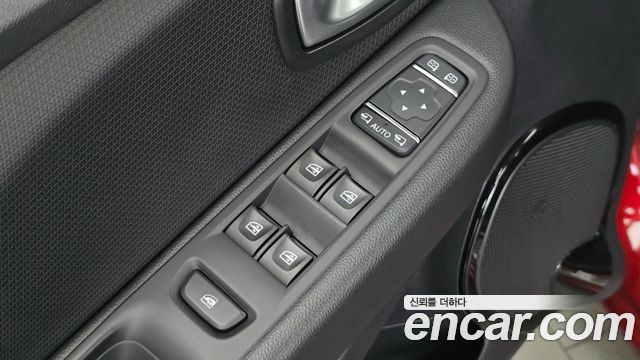Renault Korea Clio Intens Panoramic 2019 — фото 28