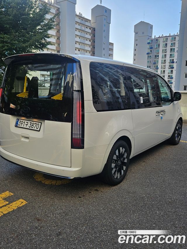 Hyundai Staria L3.5 Lounge 9-Seater Prestige 2025 — фото 2