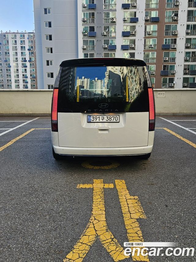 Hyundai Staria L3.5 Lounge 9-Seater Prestige 2025 — фото 4