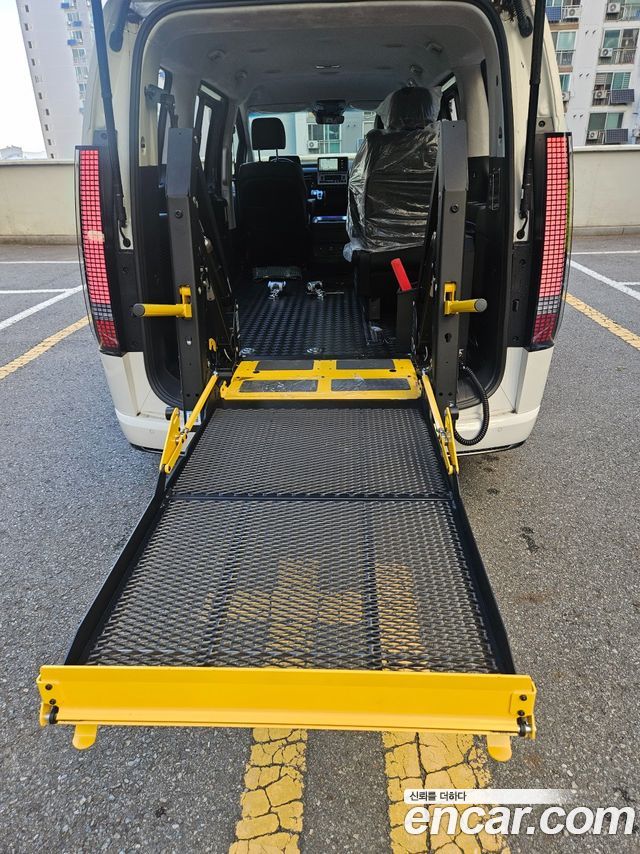 Hyundai Staria L3.5 Lounge 9-Seater Prestige 2025 — фото 22