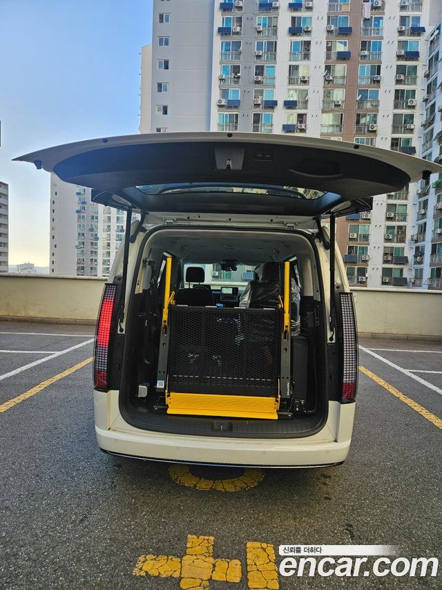 Hyundai Staria L3.5 Lounge 9-Seater Prestige 2025 — фото 24