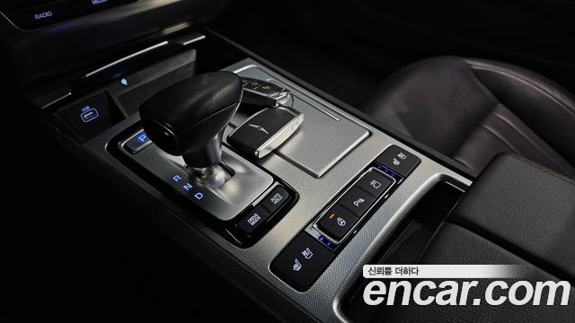 Genesis G80 2.2D AWD Luxury 2019 — фото 9