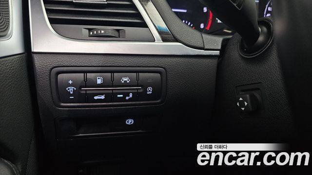 Genesis G80 2.2D AWD Luxury 2019 — фото 15