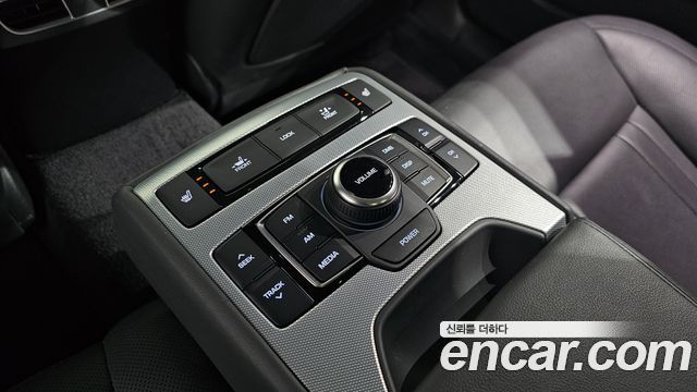 Genesis G80 2.2D AWD Luxury 2019 — фото 19