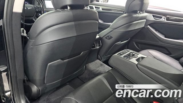 Genesis G80 2.2D AWD Luxury 2019 — фото 30