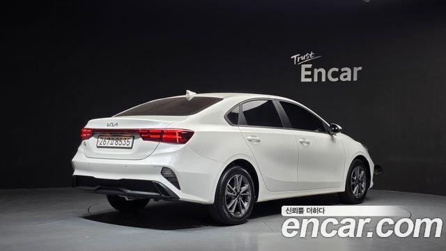 Kia K3 (II) 1.6 Prestige 2023 — фото 2