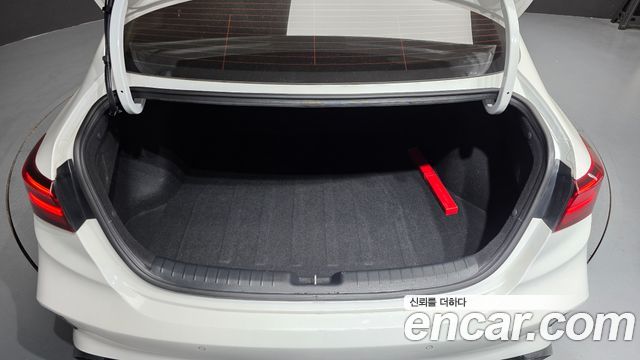 Kia K3 (II) 1.6 Prestige 2023 — фото 19