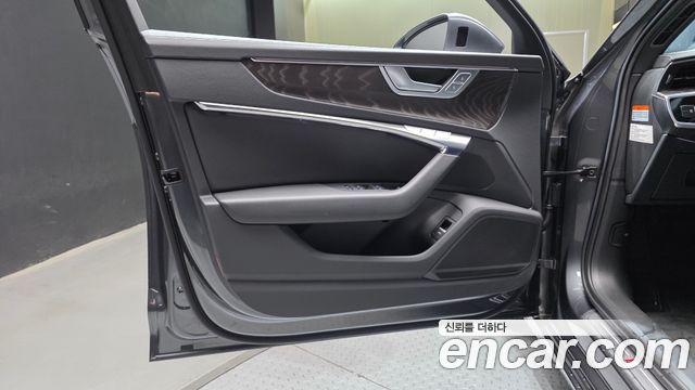 Audi A6 (C8) 45 TFSI Premium 2023 — фото 24