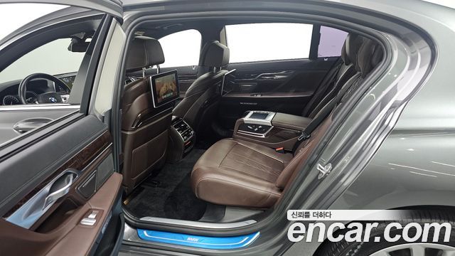 BMW 7 Series (G11) 730Ld xDrive 2016 — фото 19