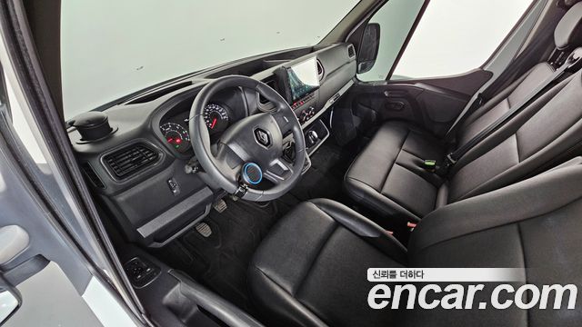 Renault Korea Master 2.3 Van S 2020 — фото 7