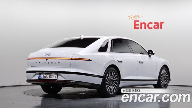 Hyundai Grandeur (GN7) 3.5 Gasoline 2WD Calligraphy 2025 — фото 2