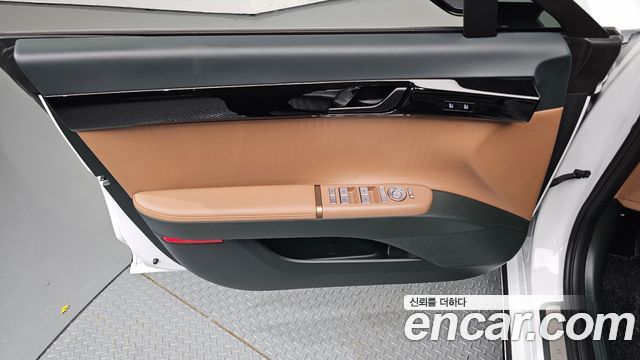 Hyundai Grandeur (GN7) 3.5 Gasoline 2WD Calligraphy 2025 — фото 24