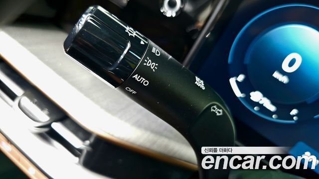 Hyundai Grandeur (GN7) 3.5 Gasoline 2WD Calligraphy 2025 — фото 27