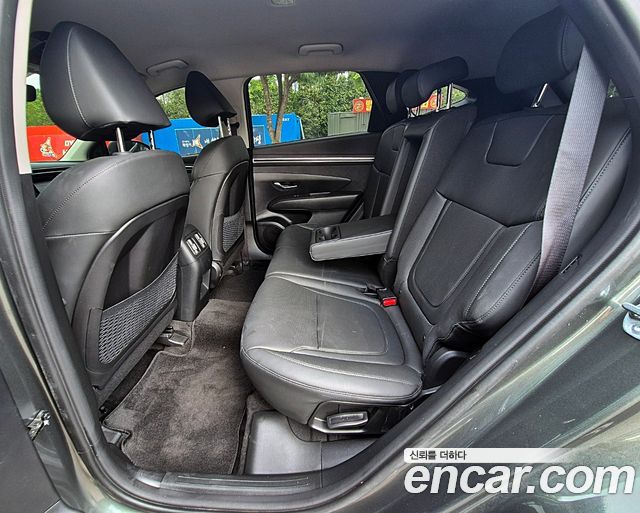 Hyundai Tucson (NX4) Gasoline 1.6 Turbo 4WD Premium 2023 — фото 10