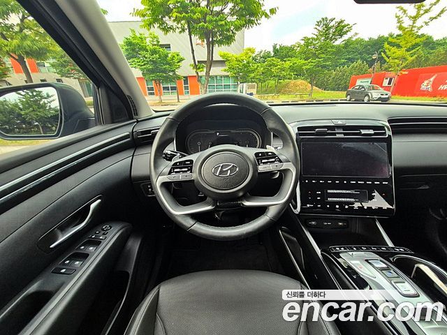 Hyundai Tucson (NX4) Gasoline 1.6 Turbo 4WD Premium 2023 — фото 15