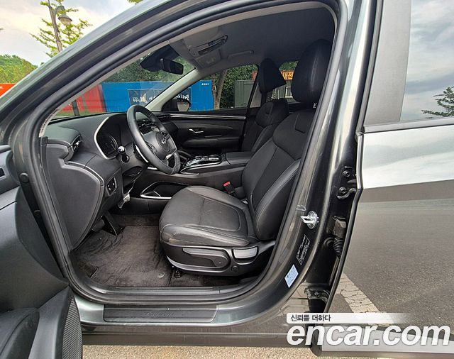 Hyundai Tucson (NX4) Gasoline 1.6 Turbo 4WD Premium 2023 — фото 16
