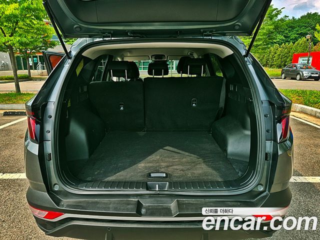 Hyundai Tucson (NX4) Gasoline 1.6 Turbo 4WD Premium 2023 — фото 21