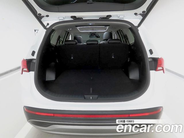 Hyundai Santa Fe Diesel 2.2 2WD Prestige 2023 — фото 5