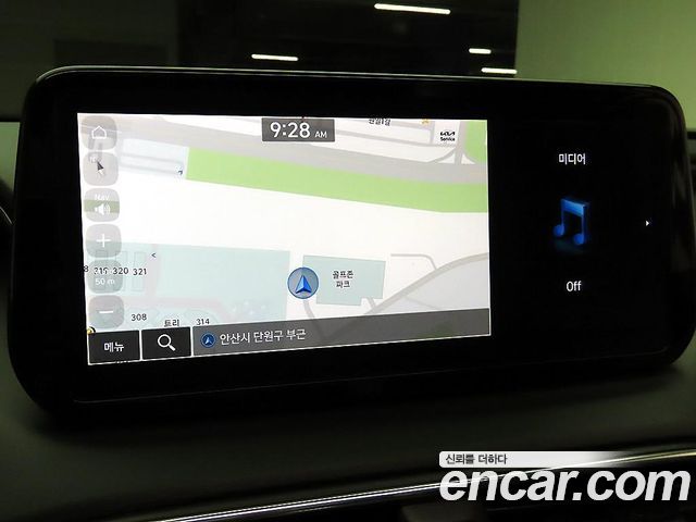 Hyundai Santa Fe Diesel 2.2 2WD Prestige 2023 — фото 9