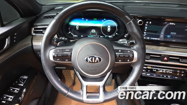 Kia K5 Hybrid (III) Signature 2020 — фото 18