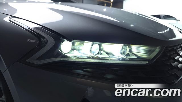 Kia K5 Hybrid (III) Signature 2020 — фото 28