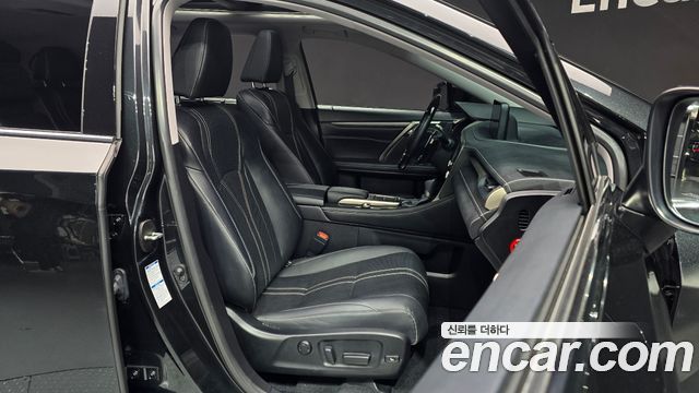 Lexus RX450h (IV) Executive 2022 — фото 10