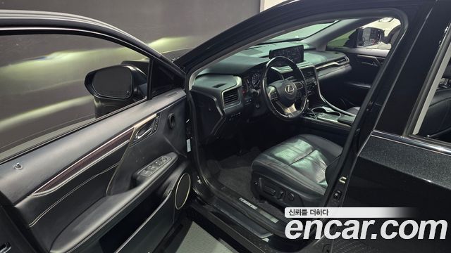 Lexus RX450h (IV) Executive 2022 — фото 11
