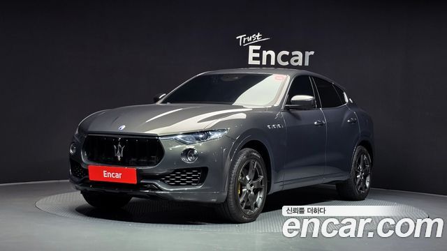 Maserati Levante 3.0 Diesel AWD Sport 2017 — фото 1