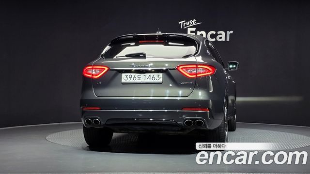 Maserati Levante 3.0 Diesel AWD Sport 2017 — фото 4