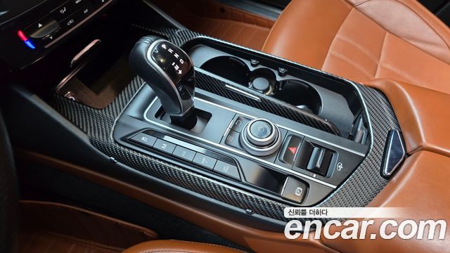 Maserati Levante 3.0 Diesel AWD Sport 2017 — фото 9