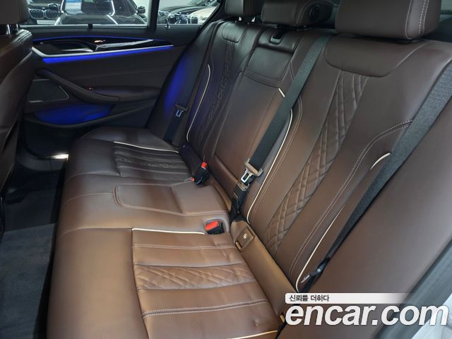 BMW 5 Series (G30) 530i xDrive M Sport Package 2023 — фото 17
