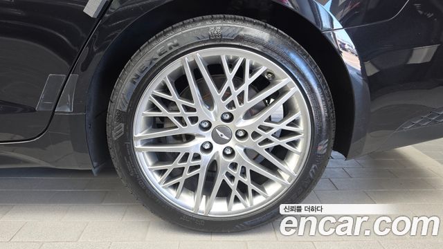 Genesis G70 Gasoline 2.0T 4WD 2021 — фото 21