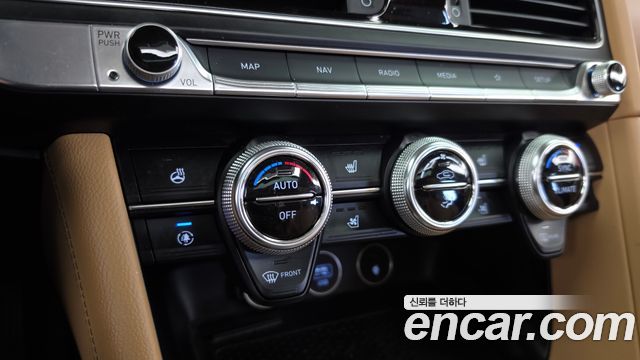 Genesis G70 Gasoline 2.0T 4WD 2021 — фото 34