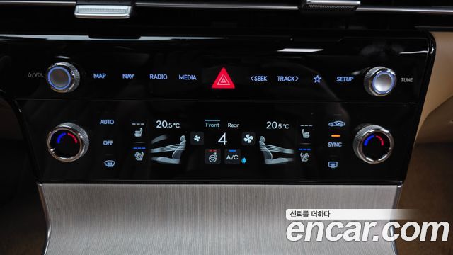 Genesis G80 (RG3) Gasoline 2.5 Turbo AWD 2025 — фото 18