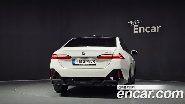 BMW 5 Series (G60) 520i M Sport 2025 — фото 4